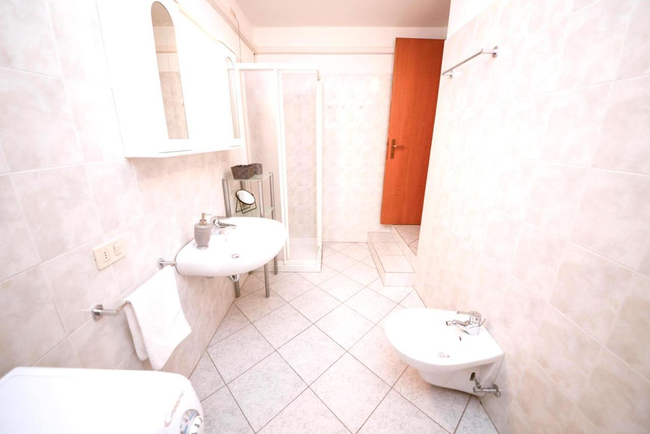 1Dest - Best Location Riva del Garda Bagian luar foto