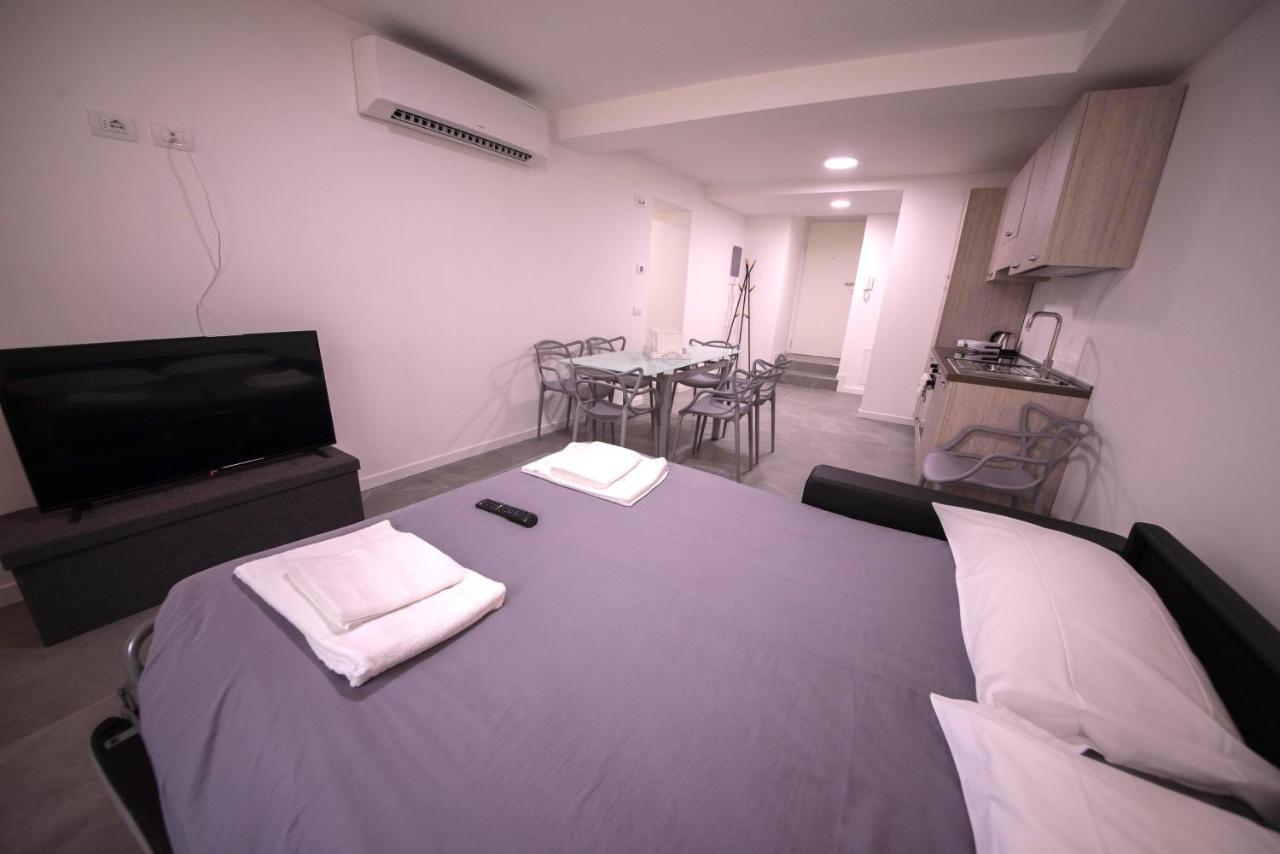 1Dest - Best Location Riva del Garda Bagian luar foto